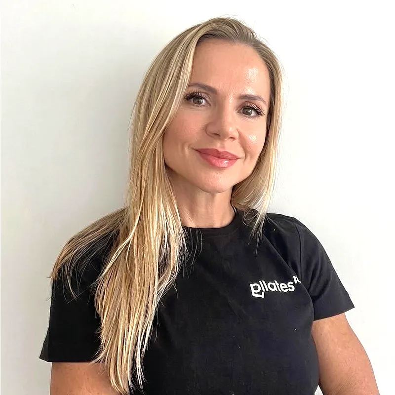 kelly, instructora de Pilates en Pilates10 San Pedro